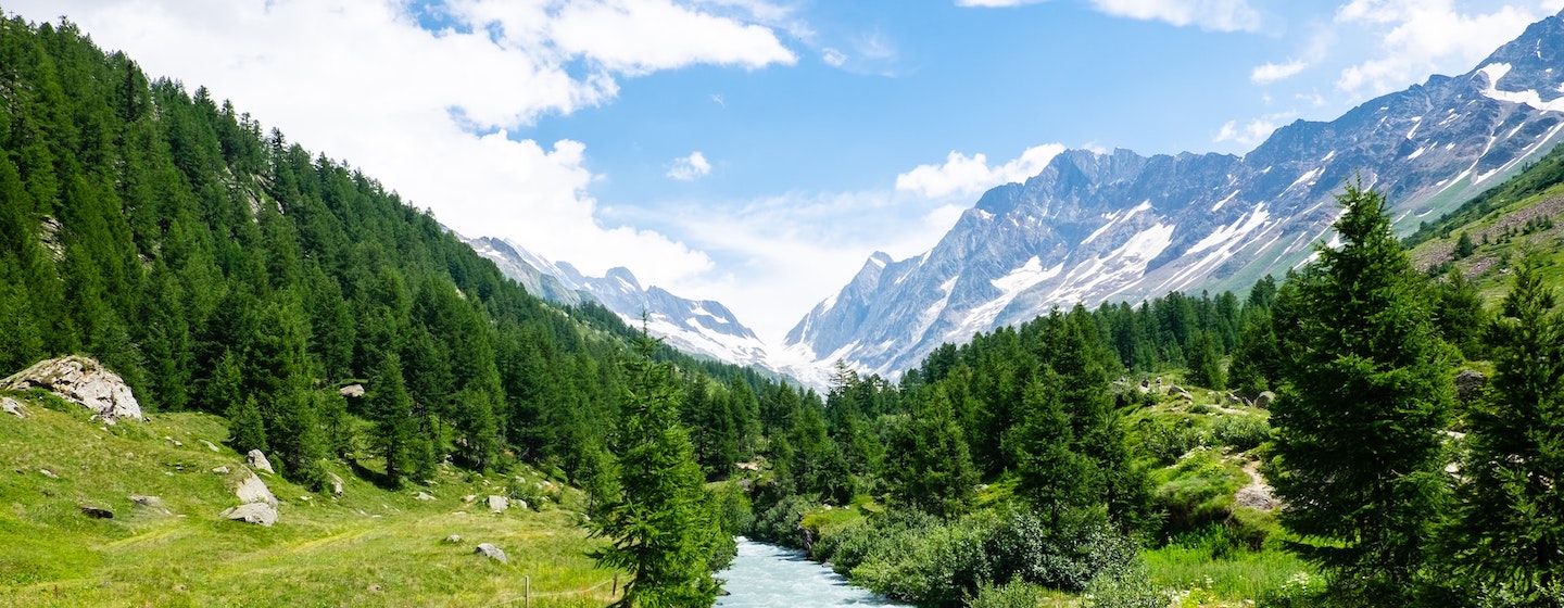 photo of a valley landscape